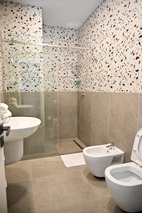 Hotel Vino Durres Ngoại thất bức ảnh